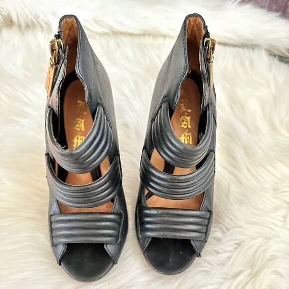 L.A.M.B heels - Picture 4 of 4